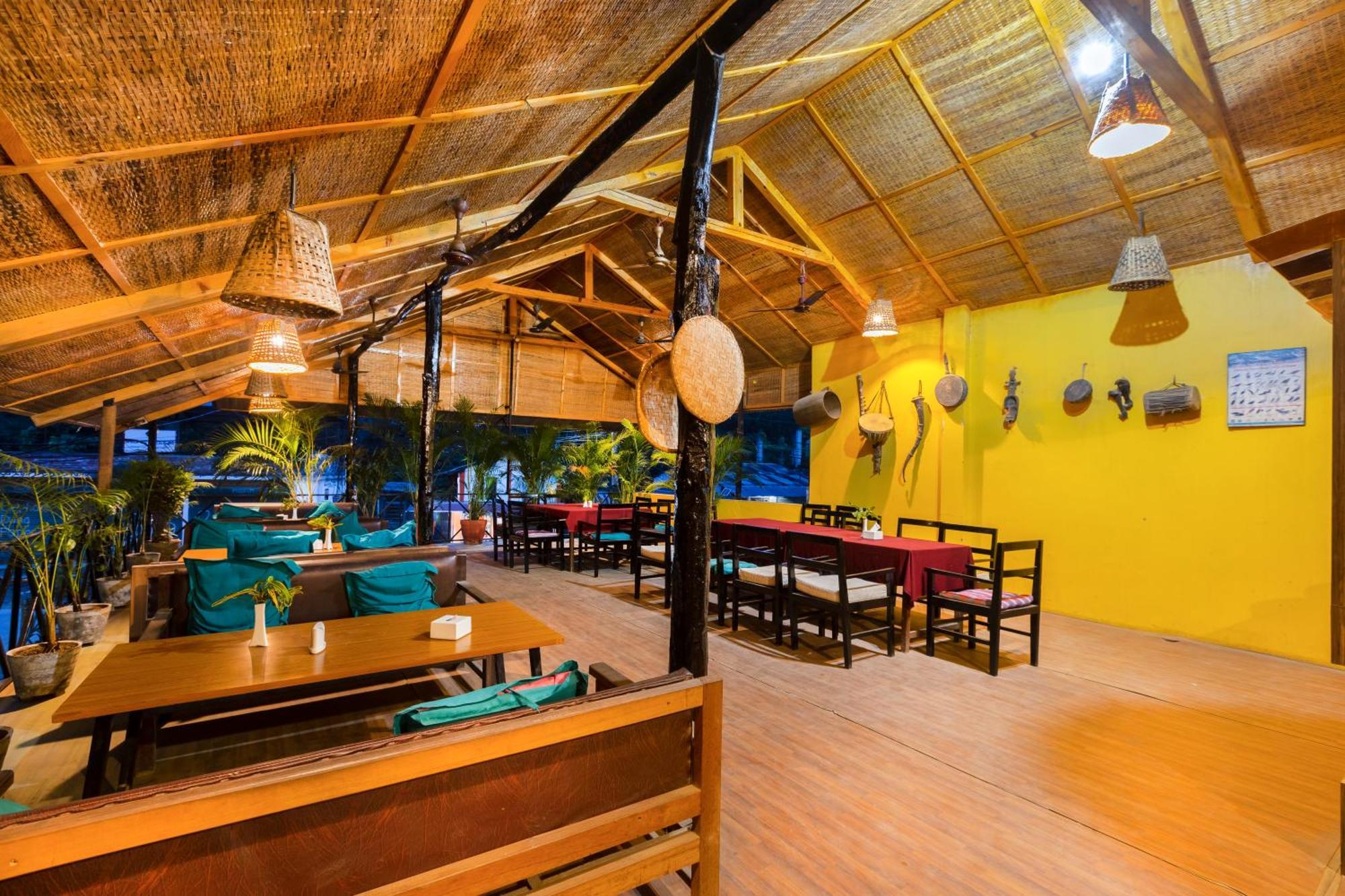 Hotel Parkside & Swimming Pool-Between Greenery And Azure ,Your Perfect Retreat Chitwan Exterior photo